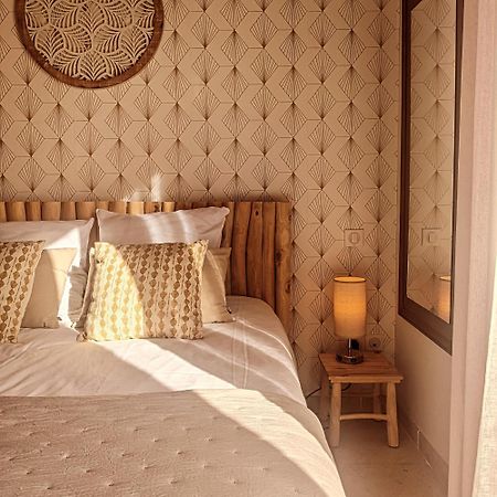 Villa Font Vive: Eco-Friendly Retreat with Gourmet Kitchen and Panoramic Views Grospierres Exterior photo