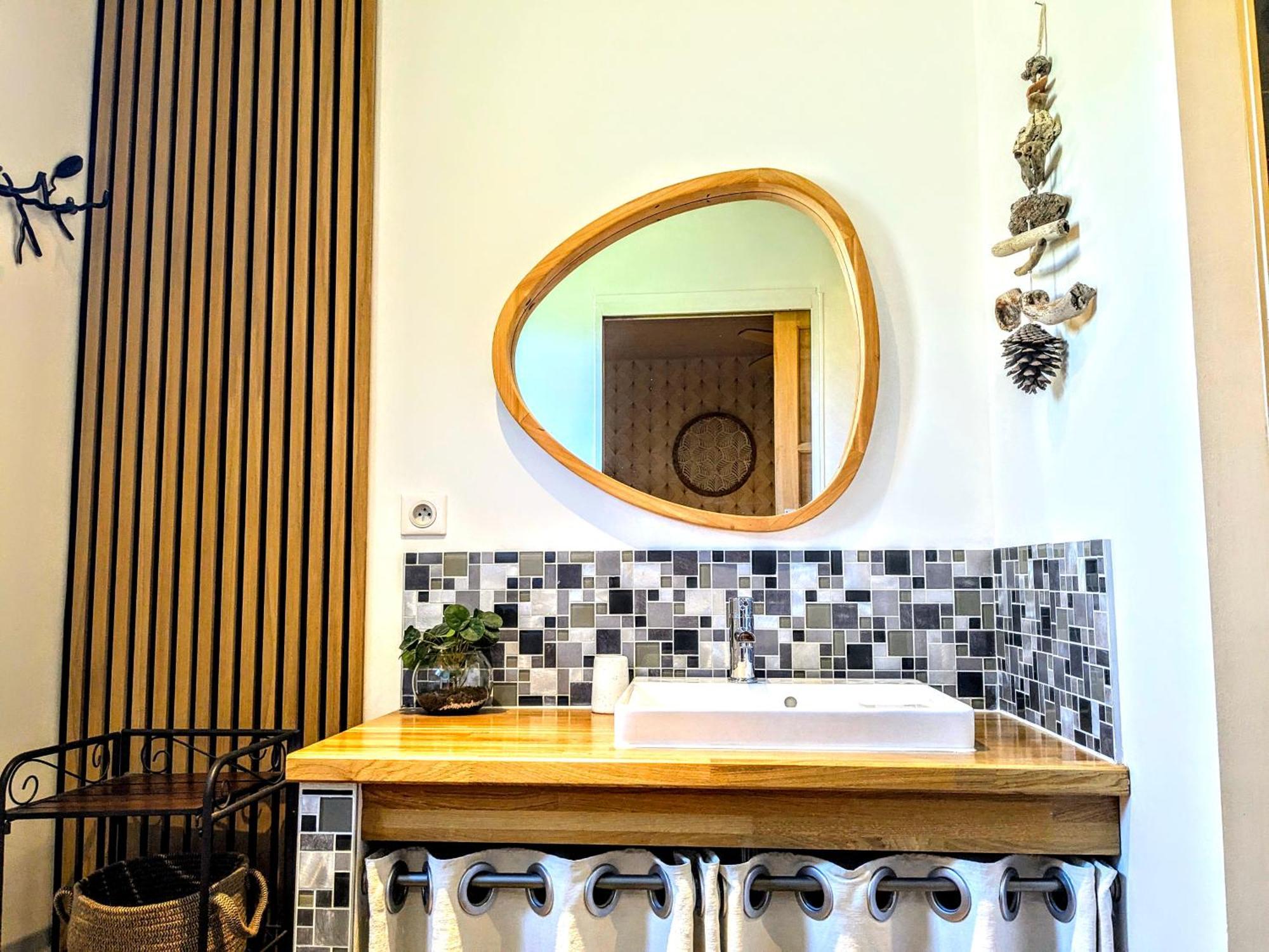 Villa Font Vive: Eco-Friendly Retreat with Gourmet Kitchen and Panoramic Views Grospierres Exterior photo
